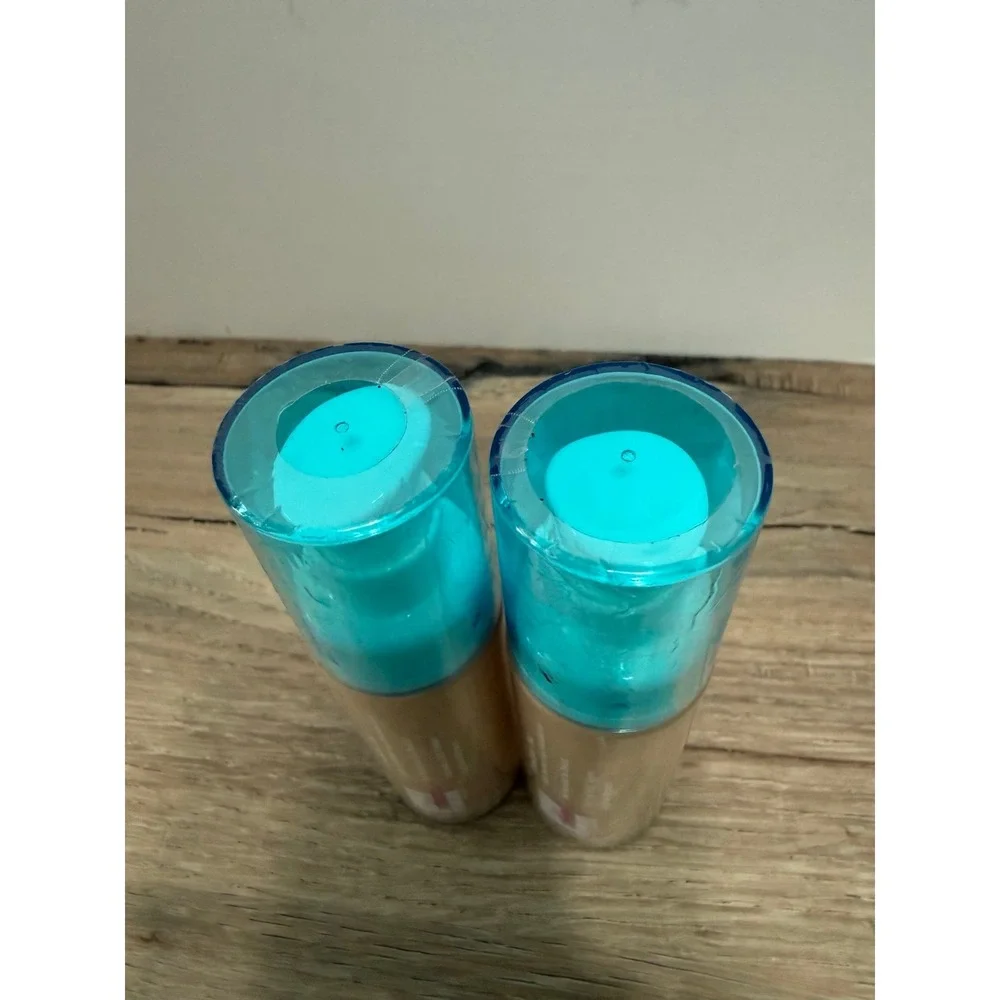 2x Uoma by Sharon C Flawless IRL Skin Perfecting Foundation